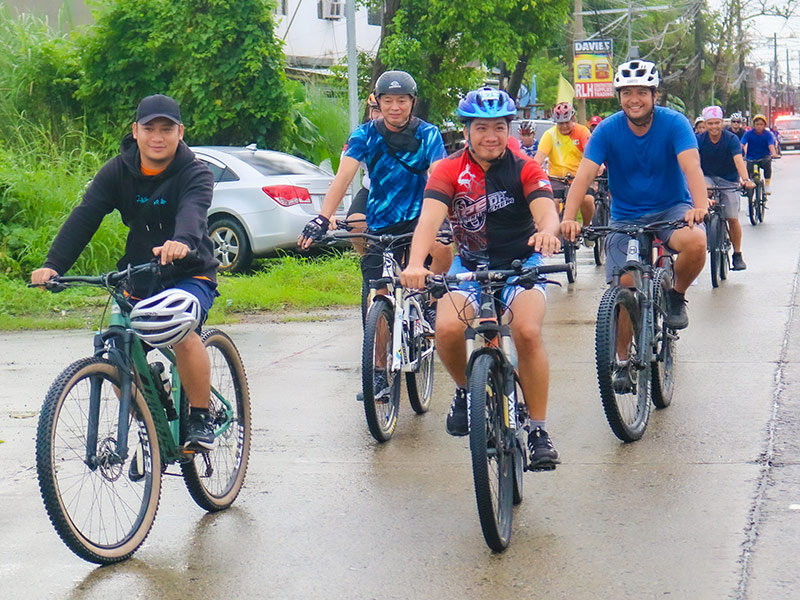 A community of bikers, also homeowners of Parc Regency Residences in Pavia Iloilo, biking around the area.