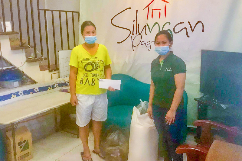 Blessings from the kind-hearted individuals of PRO-FRIENDS to the children of Silungan ng Pag-Asa, an institution offers temporary shelter to cancer-stricken children receiving treatment at the Philippine General Hospital.